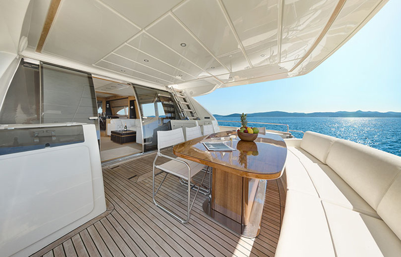 rent yacht ibiza riva venere 75