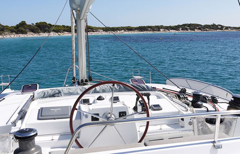 alquiler catamaran ibiza lagoon 440