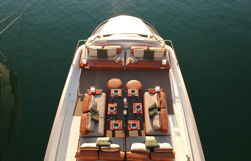 rent yacht ibiza goldfinder