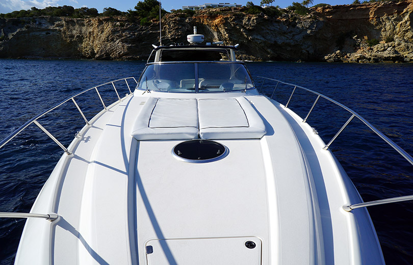 rent-boat-ibiza-sunseeker-camargue-47