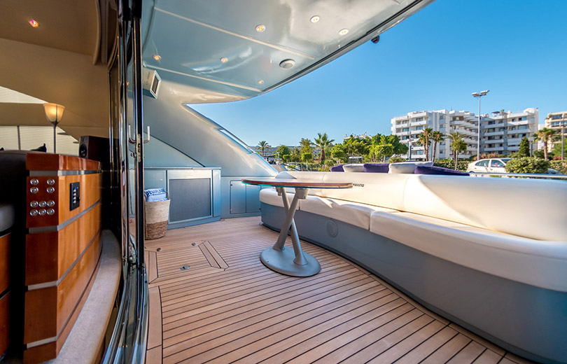 rent yacht ibiza pershing 76