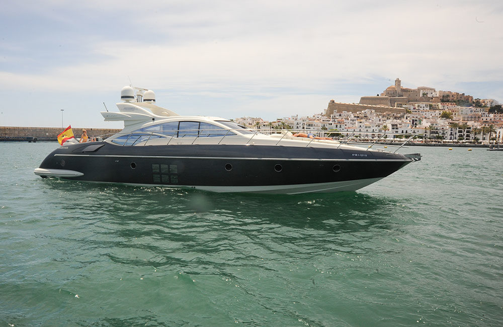 Alquiler de yate Azimut ibiza