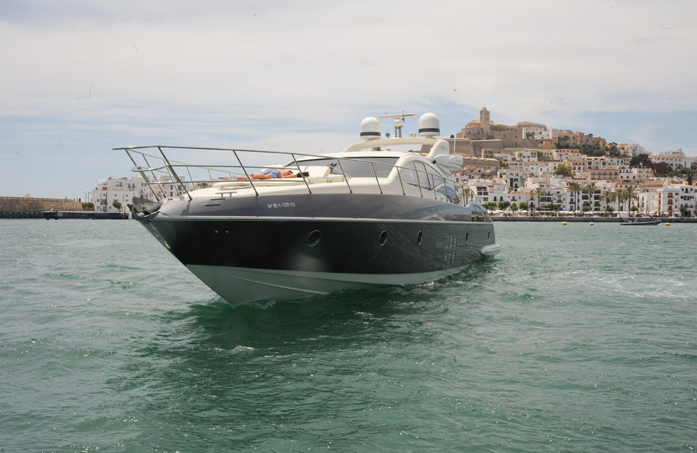 Alquiler de yate Azimut ibiza