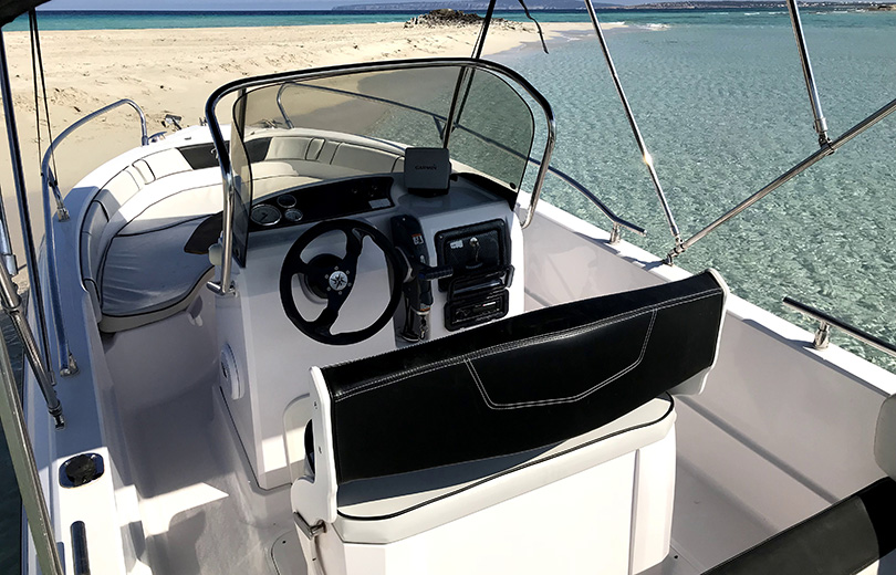 rent boat ibiza ranieri 19