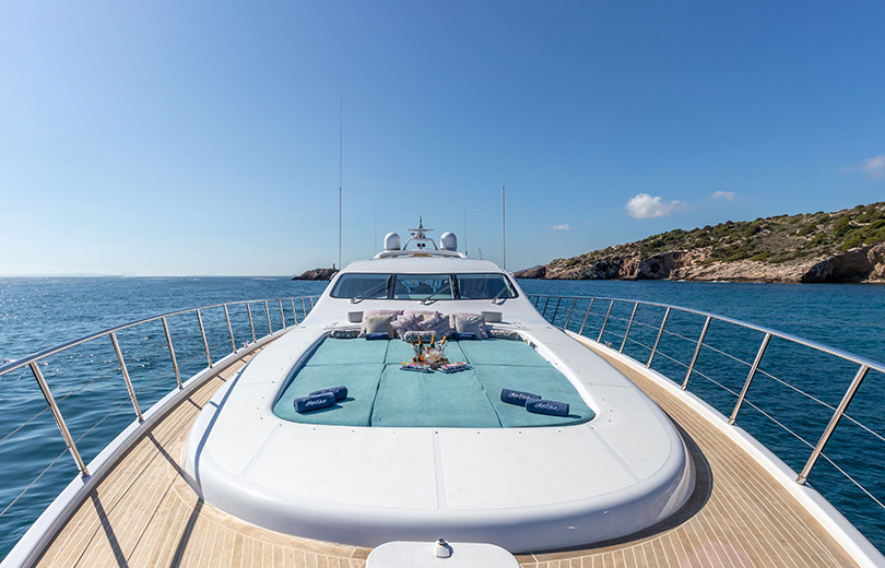 rent boat ibiza mangusta 108