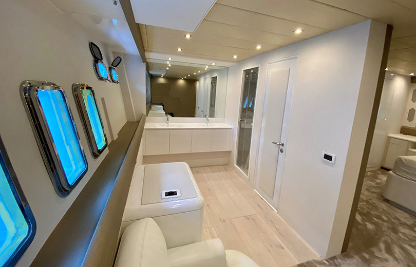 rent boat ibiza mangusta 108