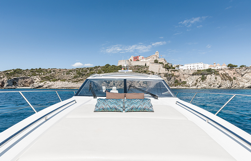 rent-boat-ibiza-princess-v53