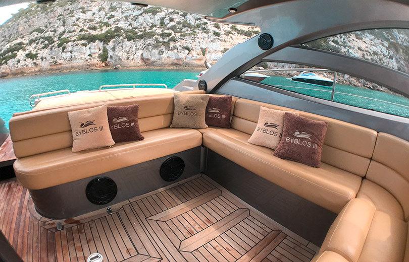 rent boat in ibiza Pershing 50