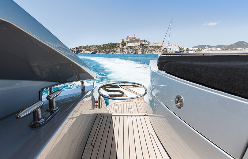 rent boat in ibiza pershing 72