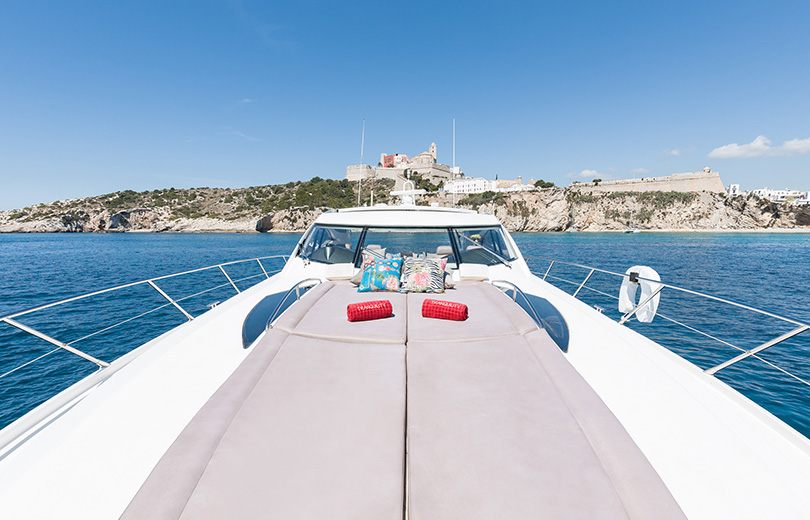 rent boat in ibiza predator 68