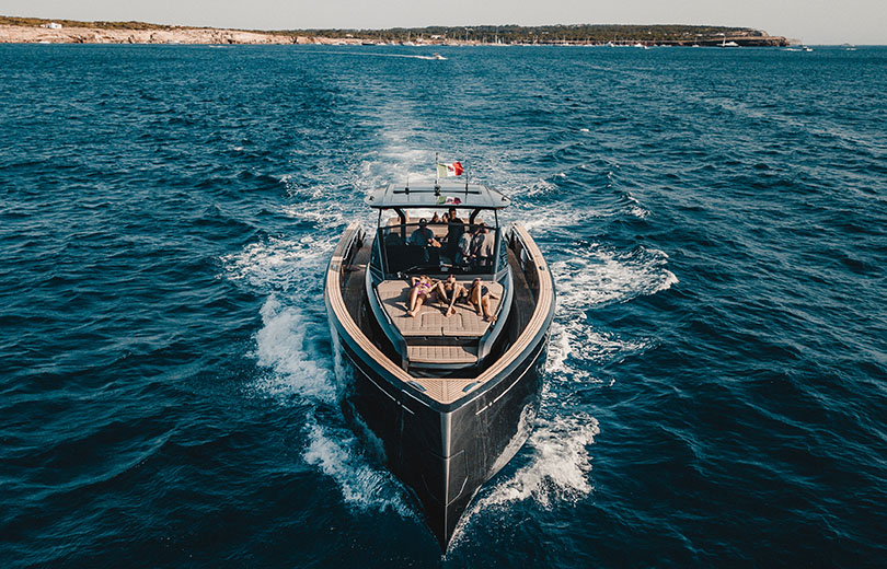 Rent speedboat pardo 50 in Ibiza