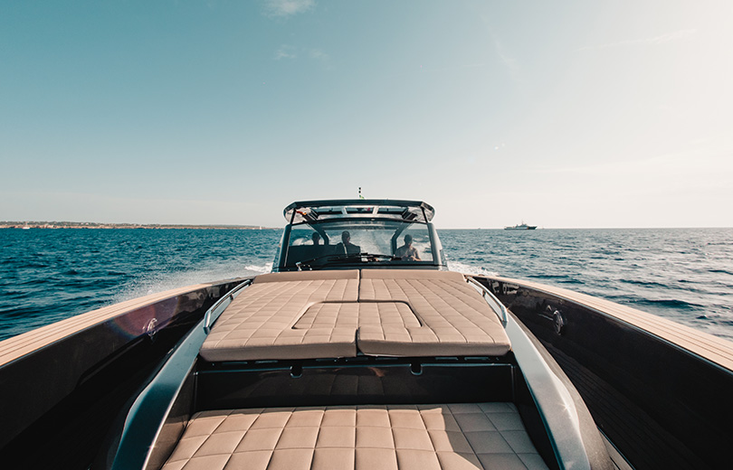 Rent speedboat pardo 50 in Ibiza