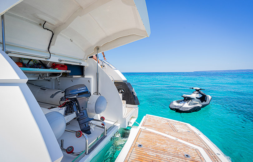 rent boat ibiza predator 72