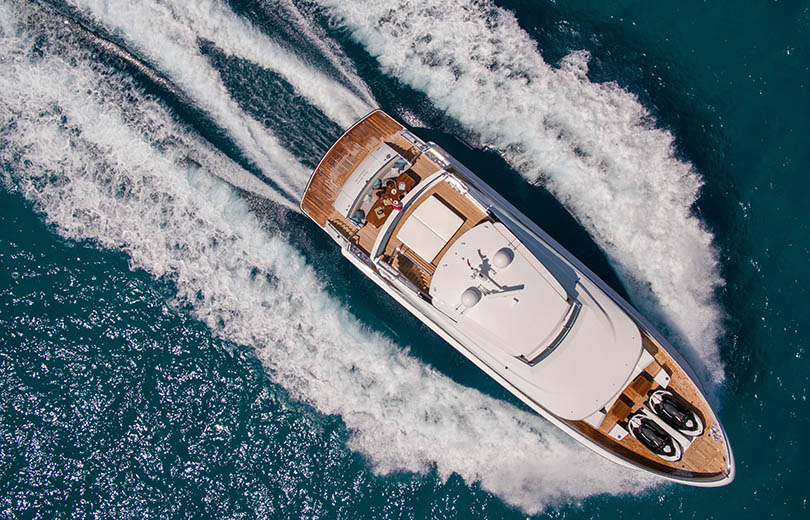 Alquiler Yate Ibiza Vanquish 82 sea story