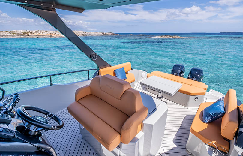 Rent Speedboat Ibiza Fim 340