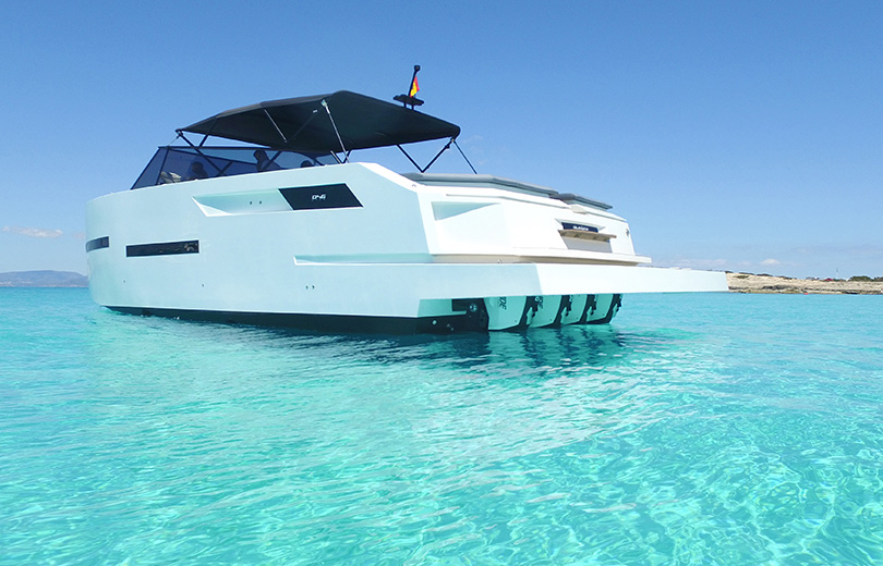 Rent speedboat in Ibiza De Antonio 46