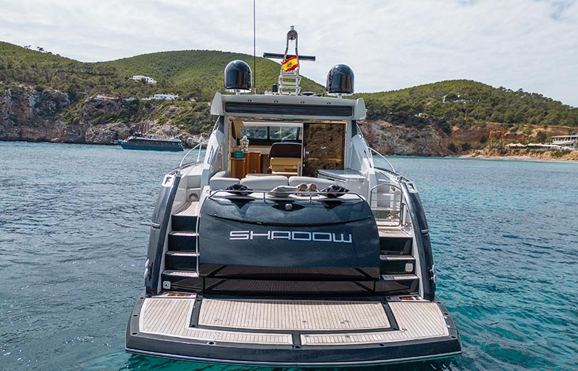 Alquiler yate Ibiza Predator 62 en Ibiza