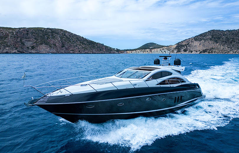 Alquiler yate Ibiza Predator 62 en Ibiza